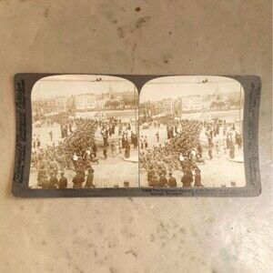 WWI Stereoview Card Underwood Underwood 11225 Highland Regiment Boulogne March
